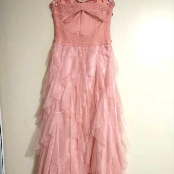 Chic Light Pink Tube Dress Size XS by Le Chateau. - Picture 3 of 3
